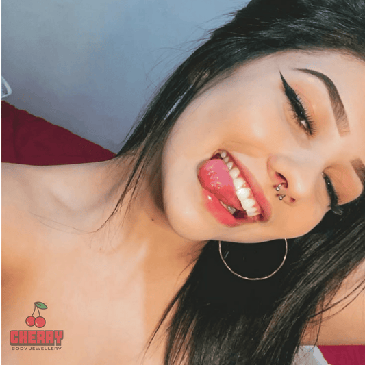 Titanium Ball Circular Horseshoe Internally Threaded 18g-00g