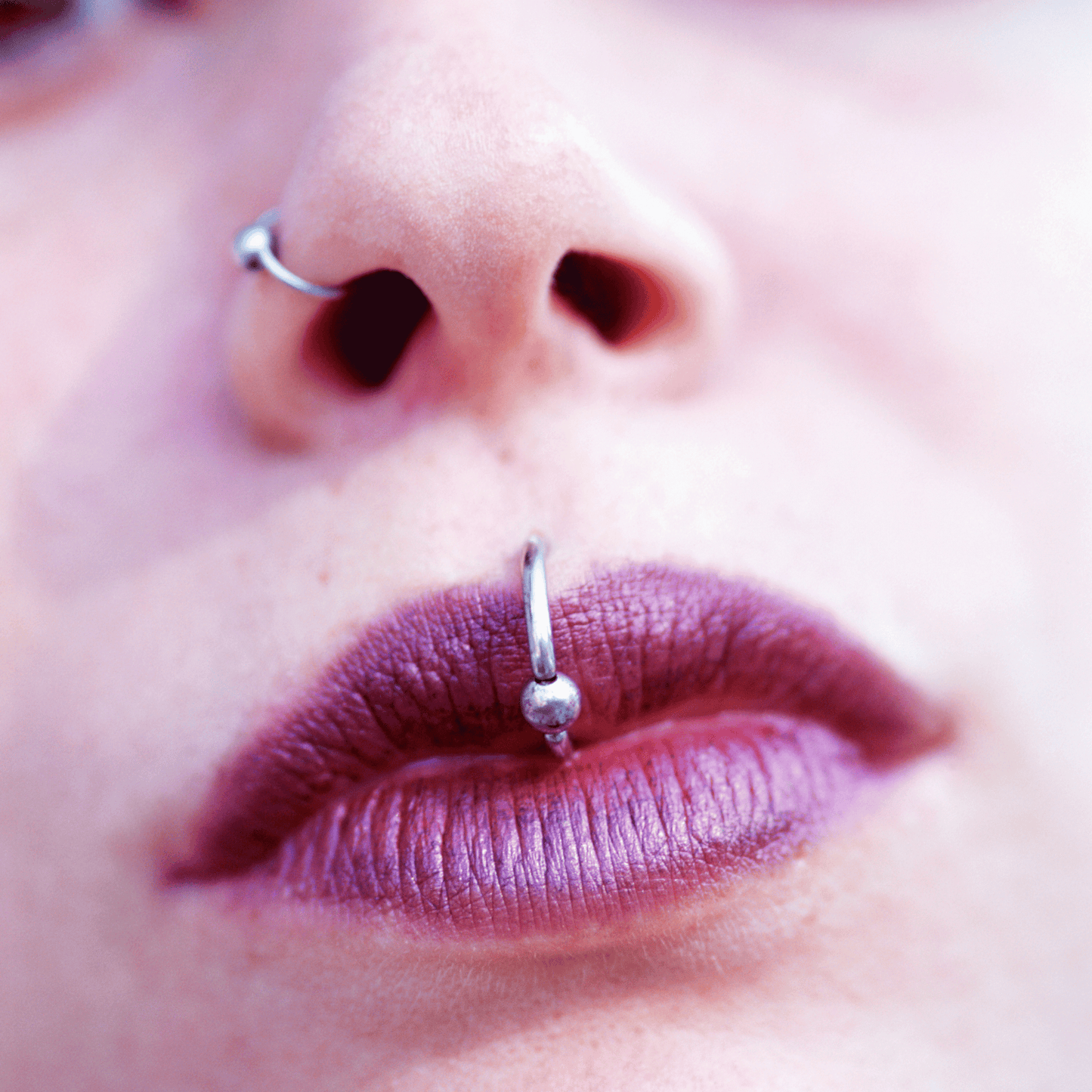 Captive bead ring nostril & lip