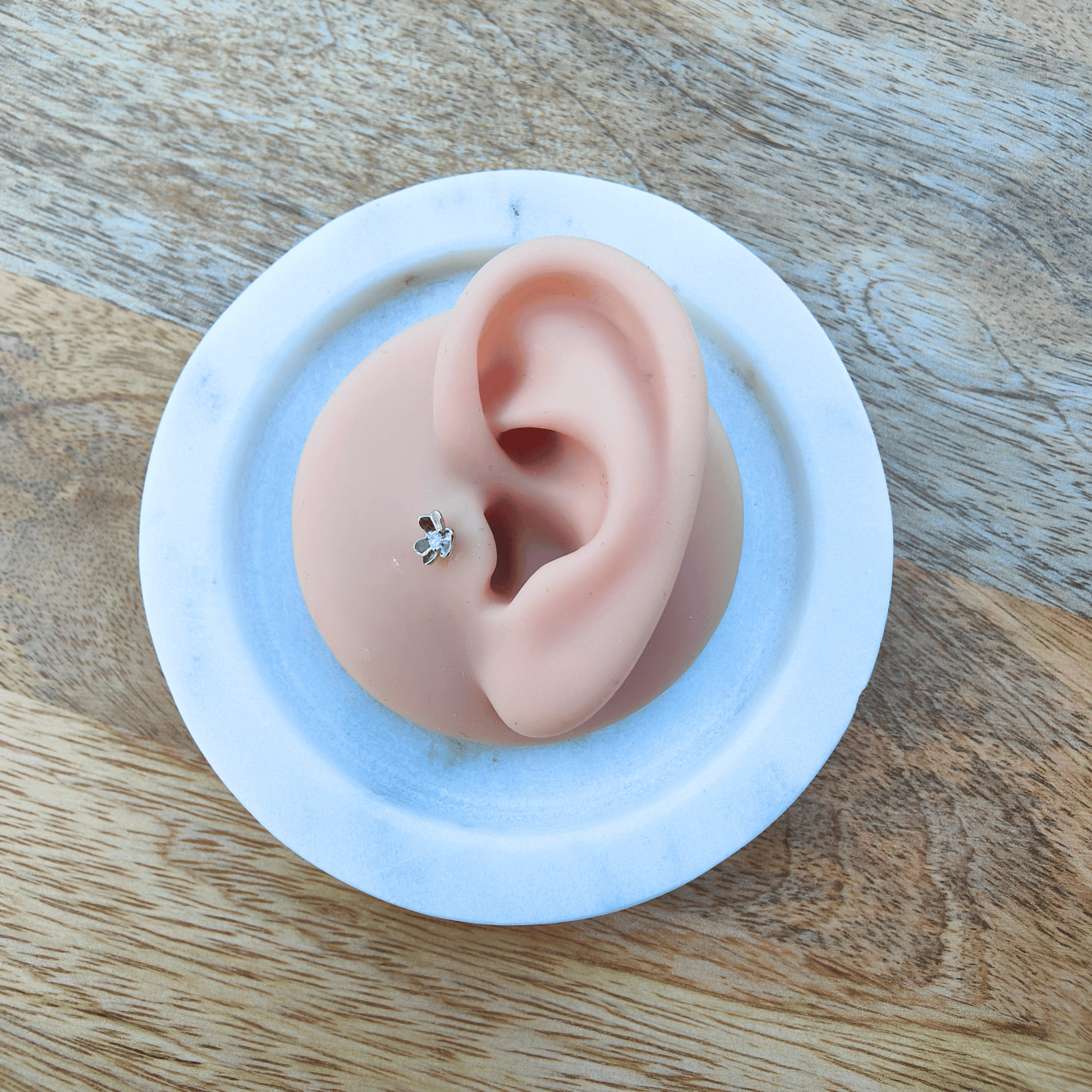 Silver Flower Flat Back Stud model 2