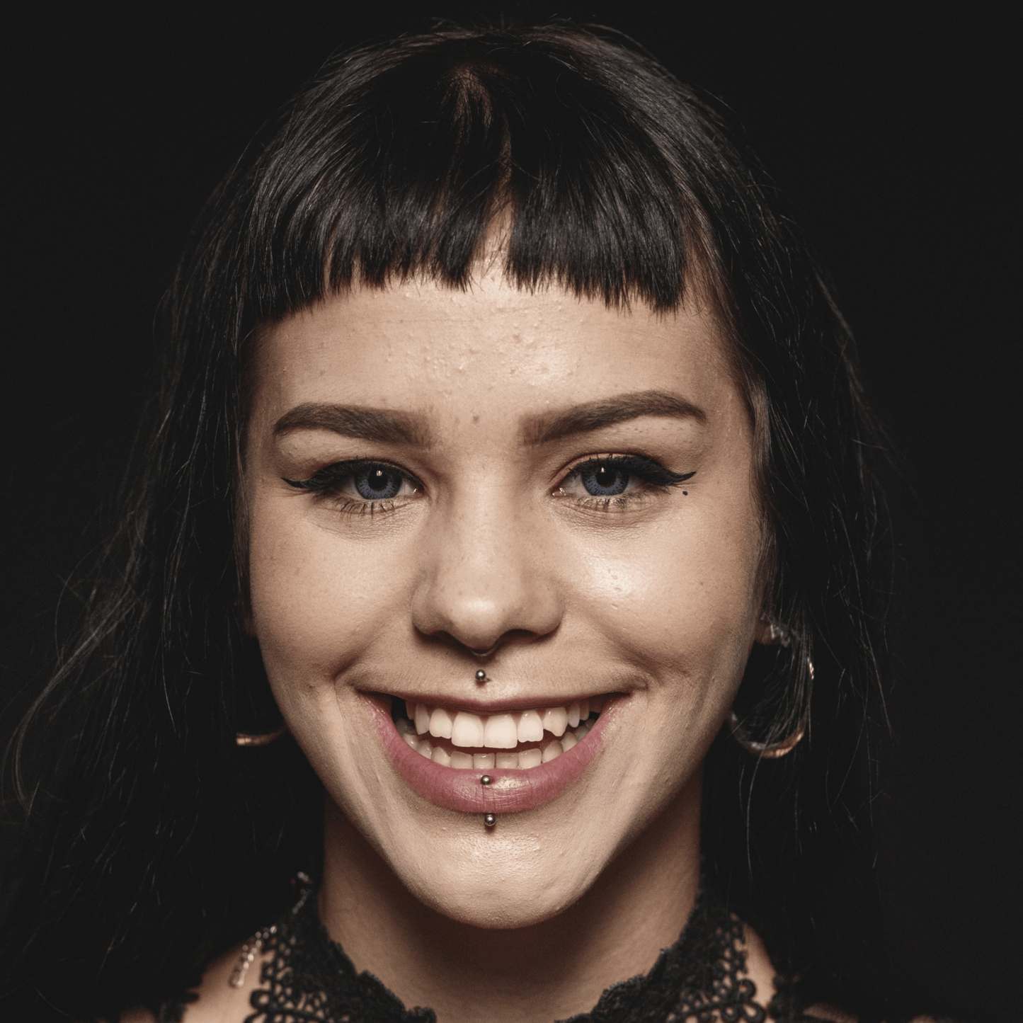 Silver Steel vertical labret bar