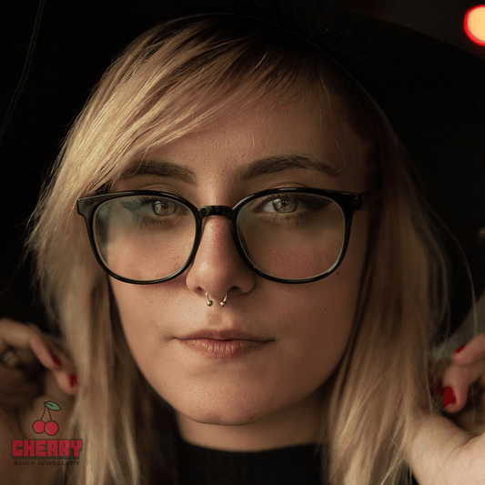 Steel Ball Curved Horseshoe Barbell 